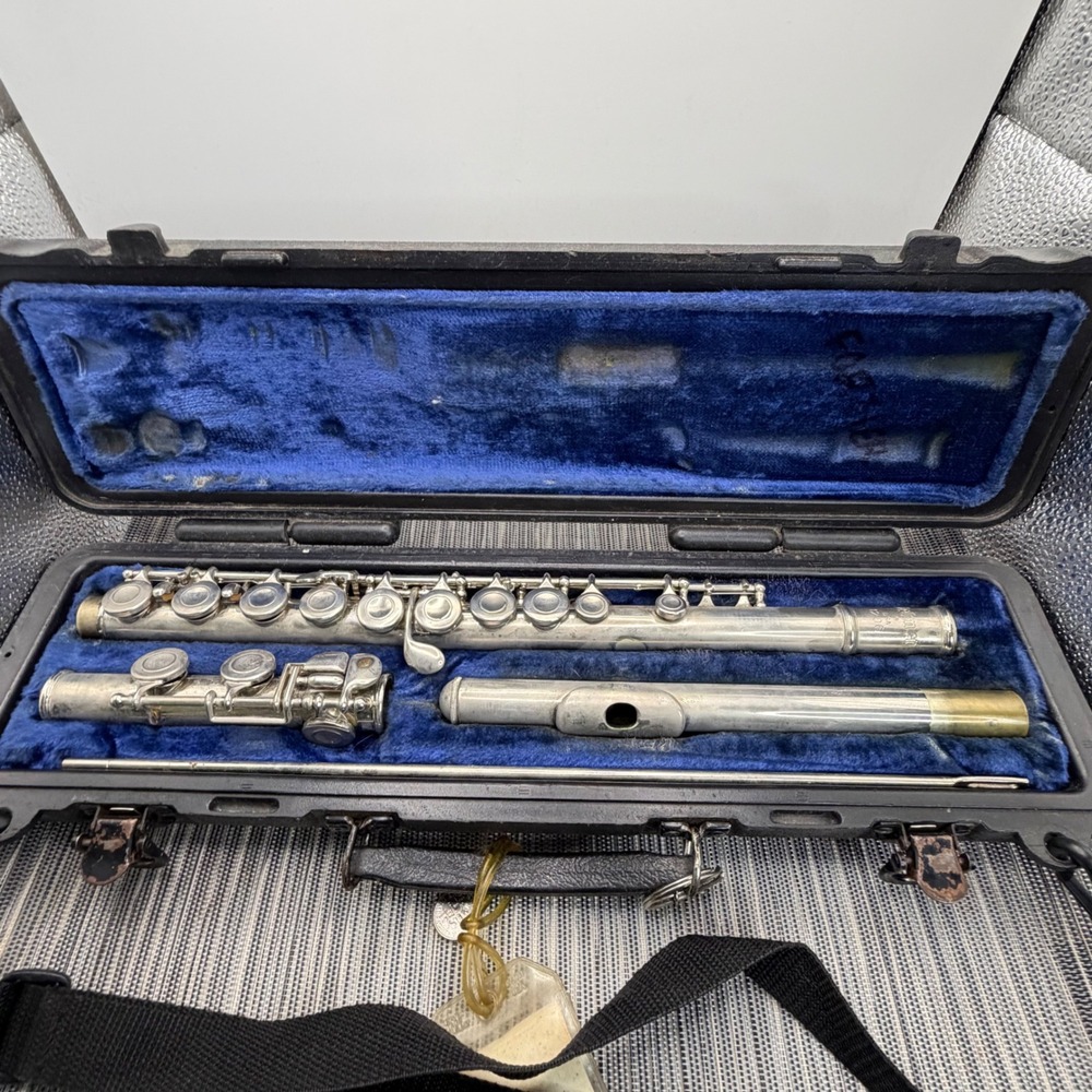 Selmer USA Model 1206 Student Flute Silver Plated Closed Hole with Hard Case